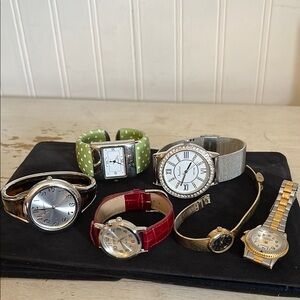 Lot of ladies watches